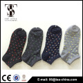 Klassische Art und Weisebaumwollmannsocke kundenspezifische Socken sports Socke